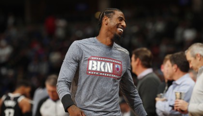 百度体育-谁最难防？香波特：哈登（哨子）、库里（掩护）、KD（干扰不了）